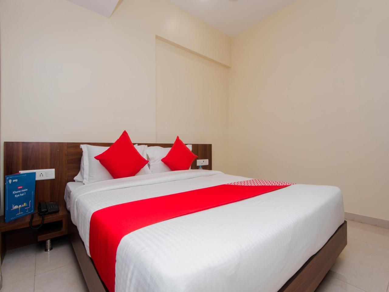 Hotel Park Inn Vasai Buitenkant foto