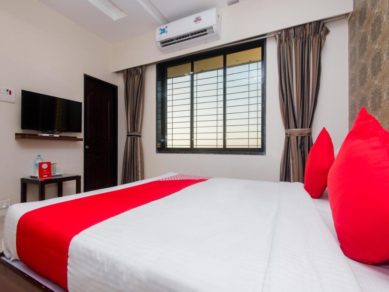Hotel Park Inn Vasai Buitenkant foto