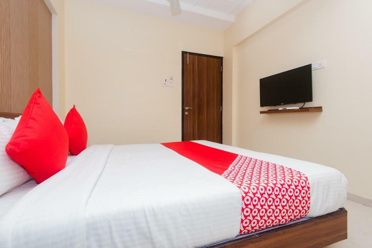 Hotel Park Inn Vasai Buitenkant foto