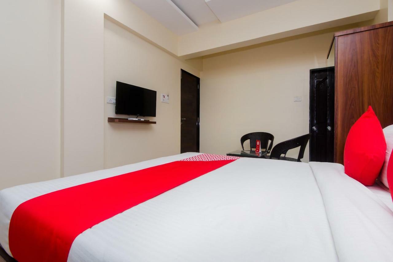 Hotel Park Inn Vasai Buitenkant foto